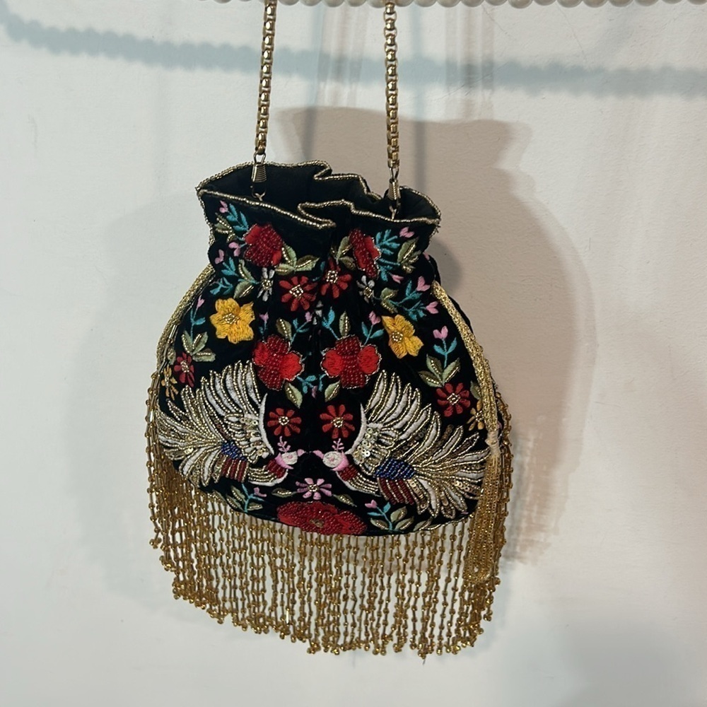 RAMLA Traditional velvet embroidered beaded floral bird wedding bag handcrafted - Picture 6 of 10